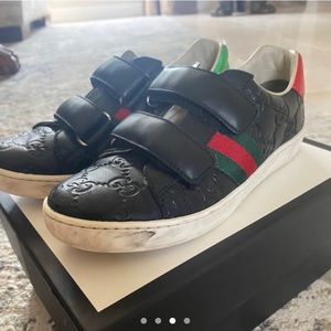 Gucci kid shoes !